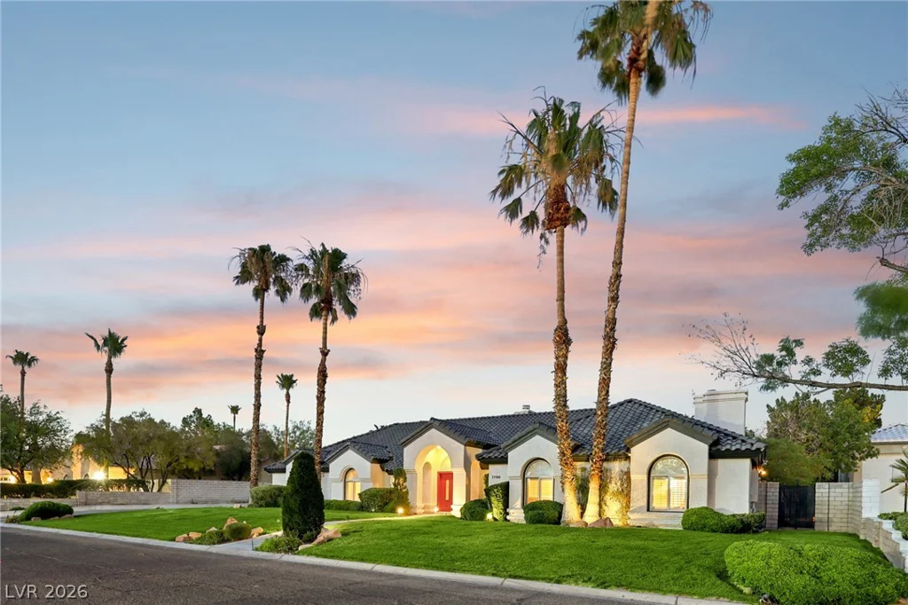 1700 Charles Lam, Las Vegas, NV 89117