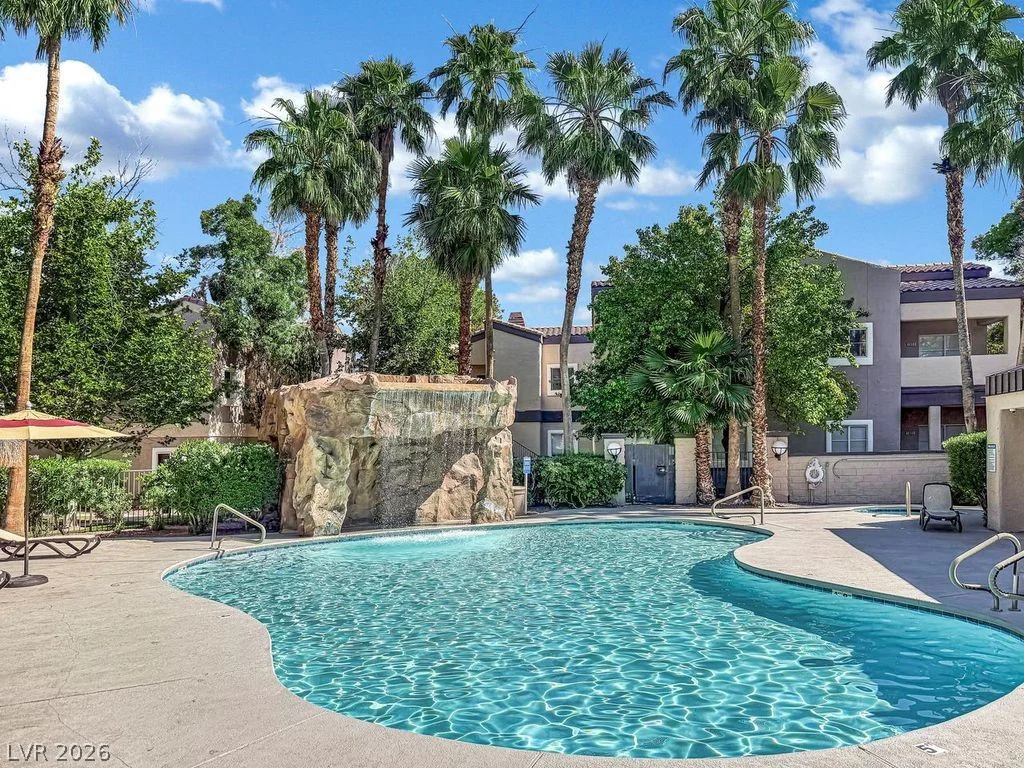5250 Rainbow, Las Vegas, NV 89118