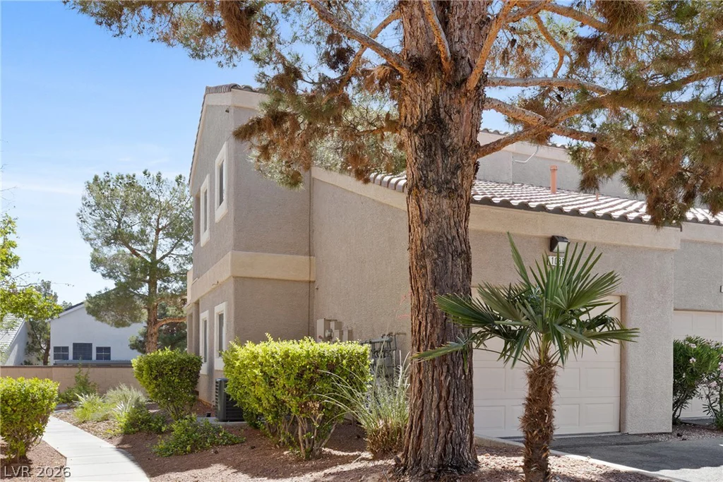 5250 Rainbow, Las Vegas, NV 89118