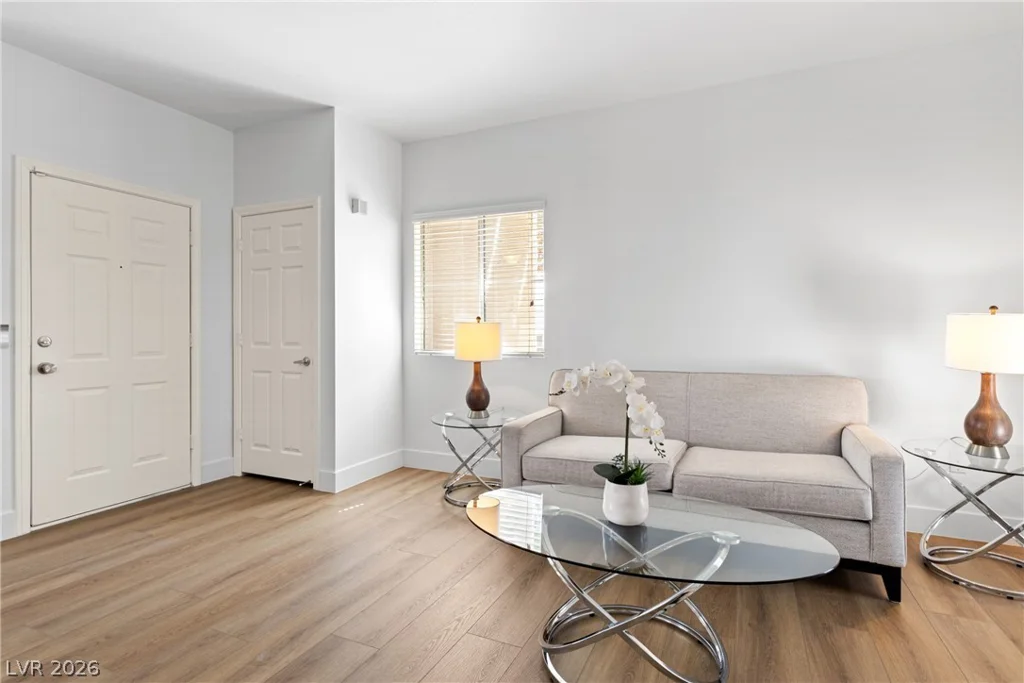 5250 Rainbow, Las Vegas, NV 89118