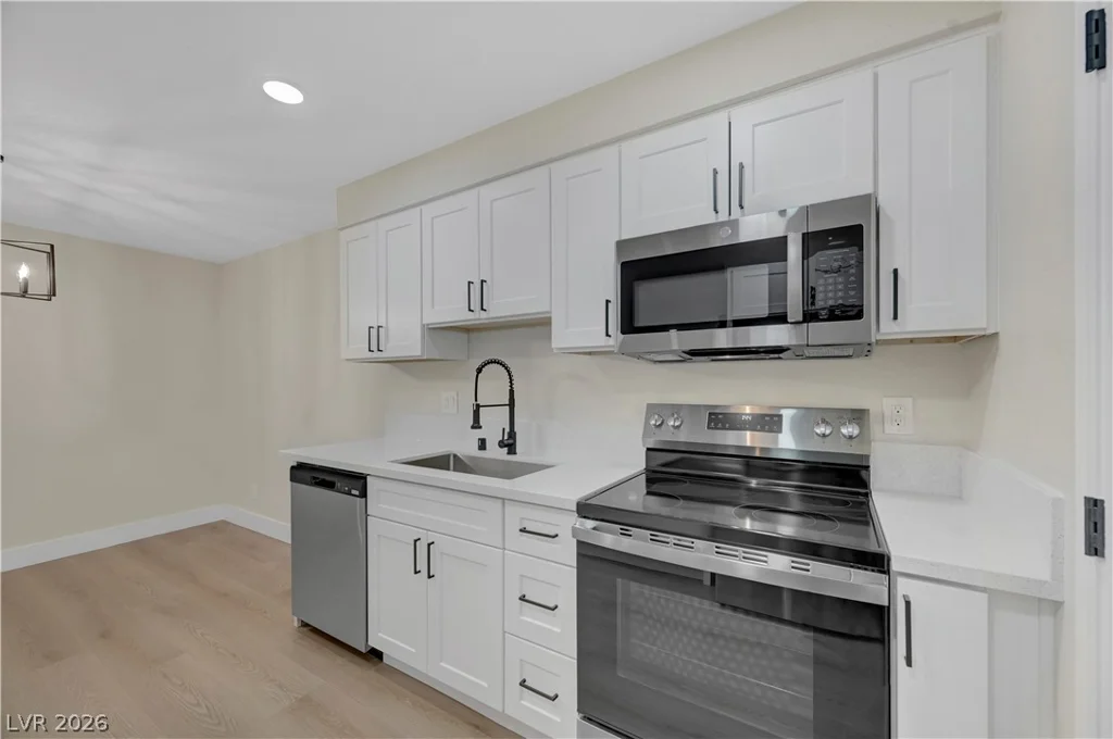 2451 Rainbow, Las Vegas, NV 89108