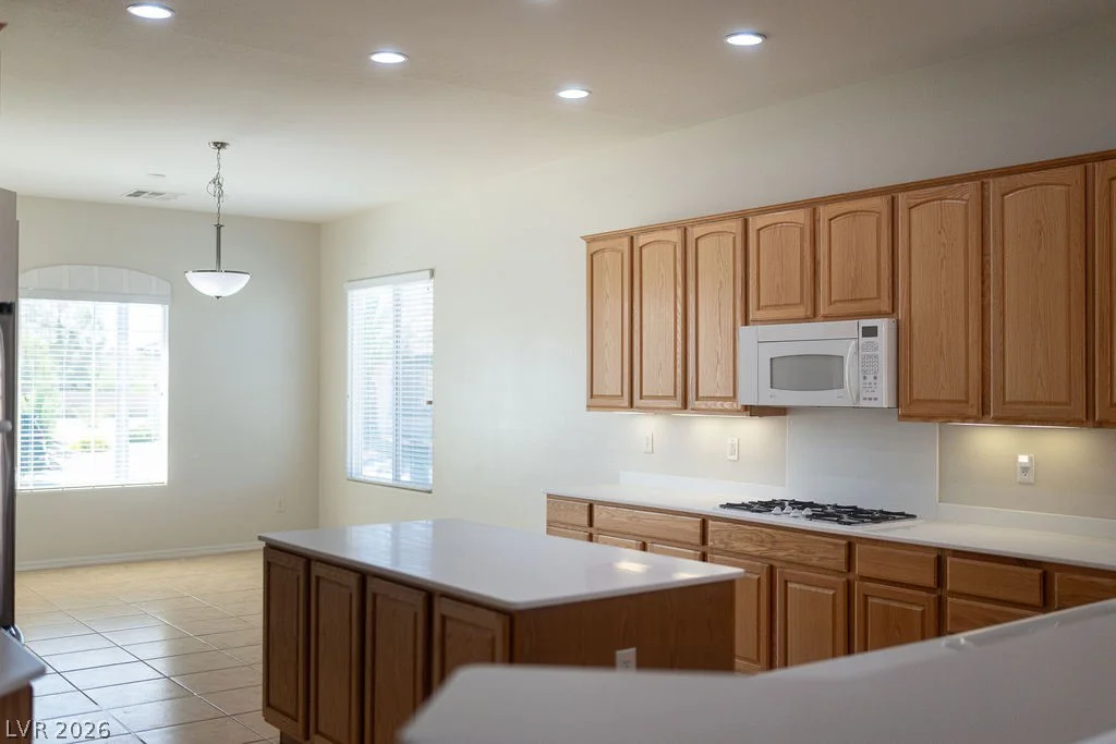 2084 Clearwater Lake, Henderson, NV 89044