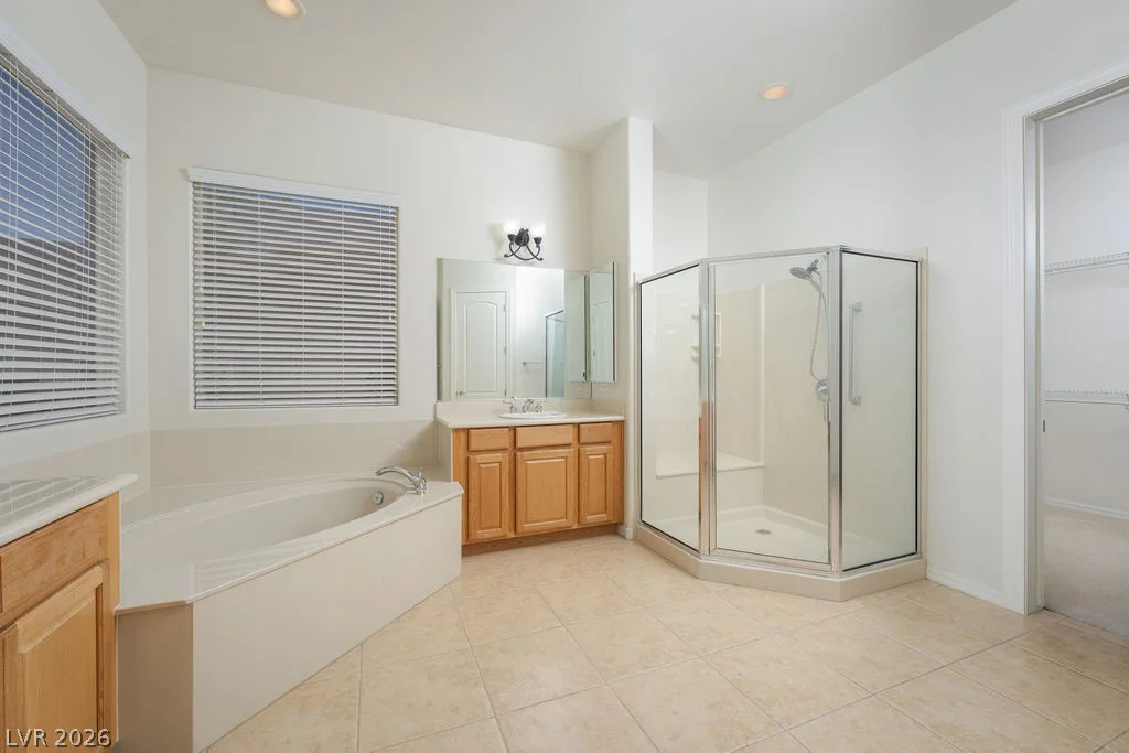 2084 Clearwater Lake, Henderson, NV 89044