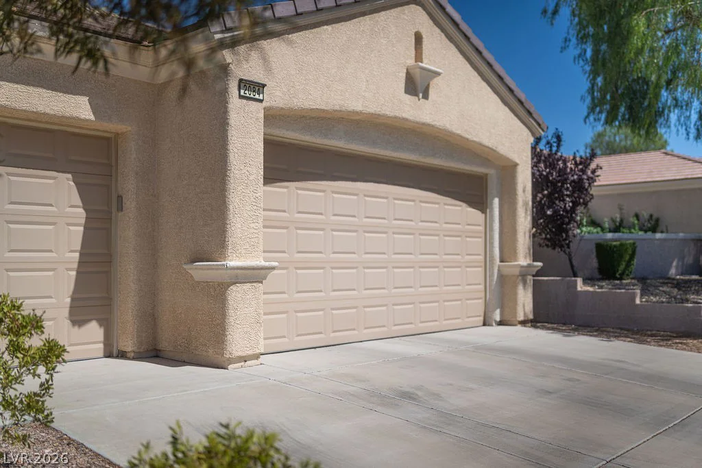 2084 Clearwater Lake, Henderson, NV 89044