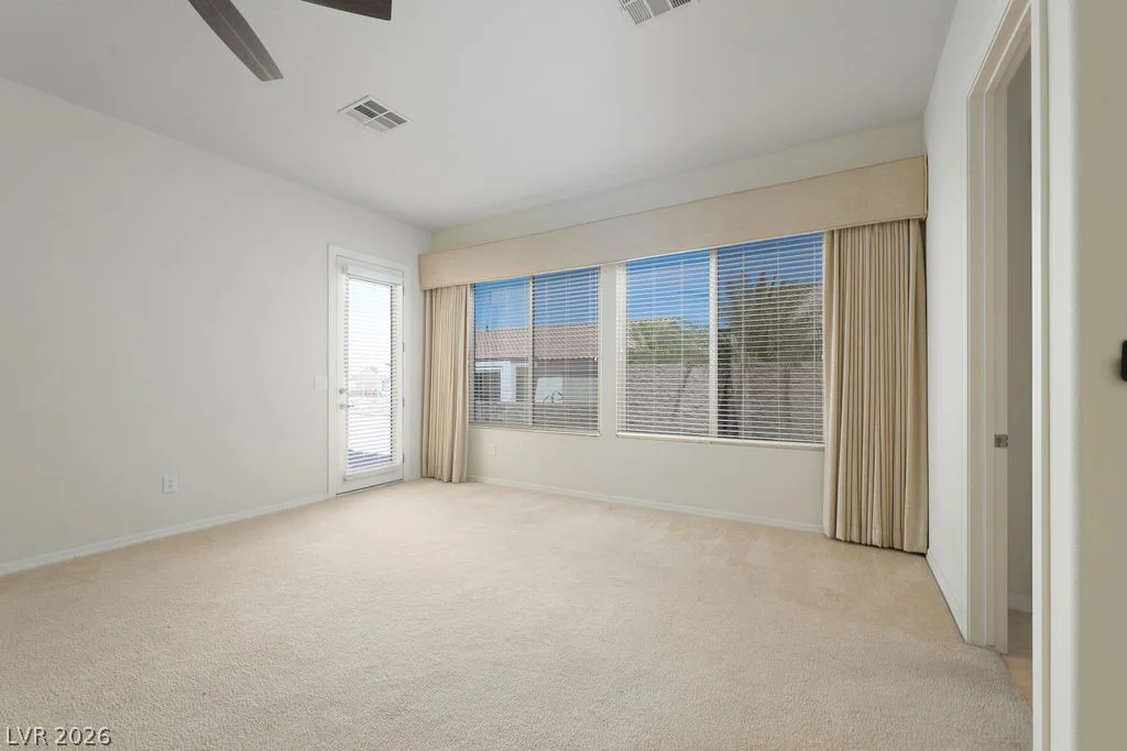 2084 Clearwater Lake, Henderson, NV 89044