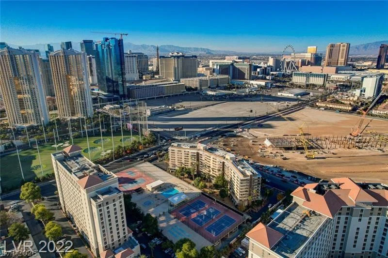 205 HARMON, Las Vegas, NV 89169