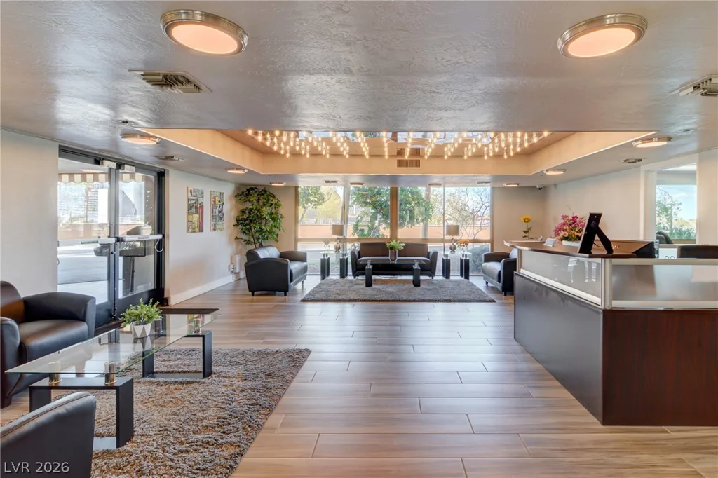 205 HARMON, Las Vegas, NV 89169