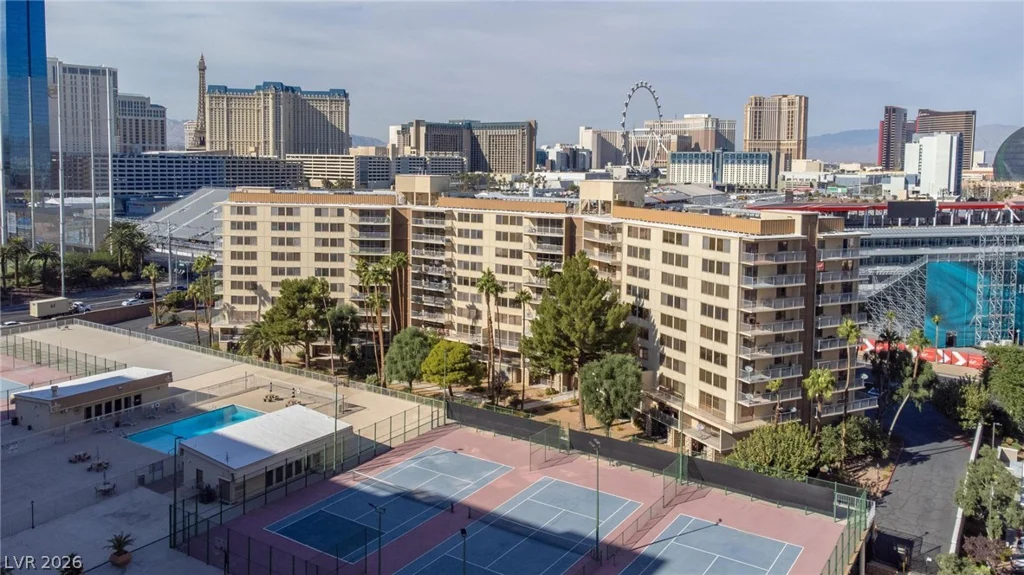205 HARMON, Las Vegas, NV 89169