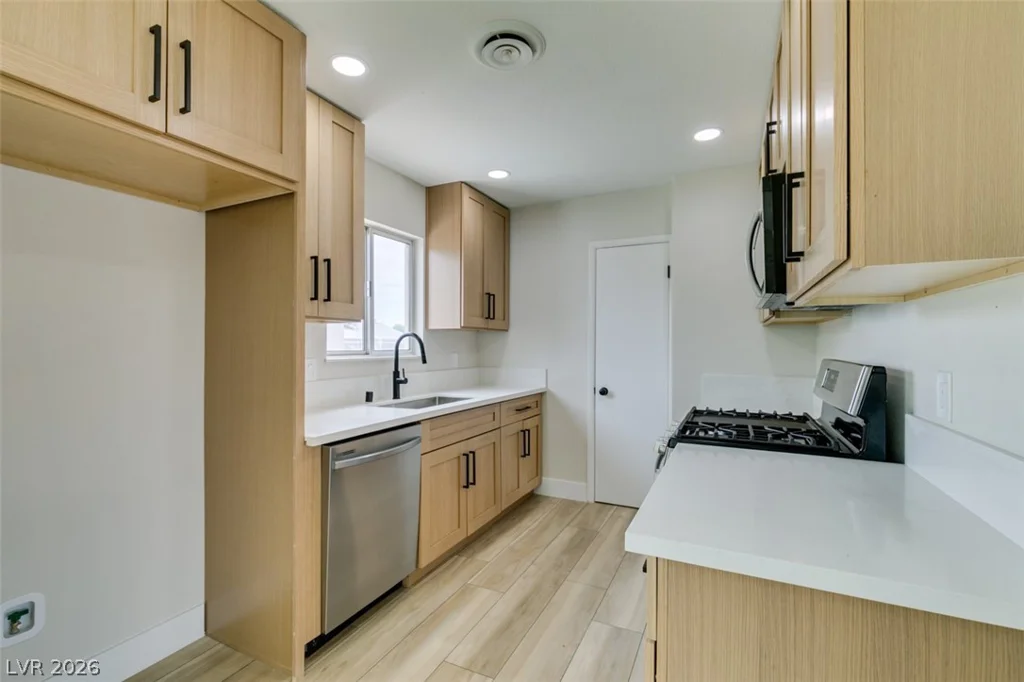 4036 Maple Hill, Las Vegas, NV 89115