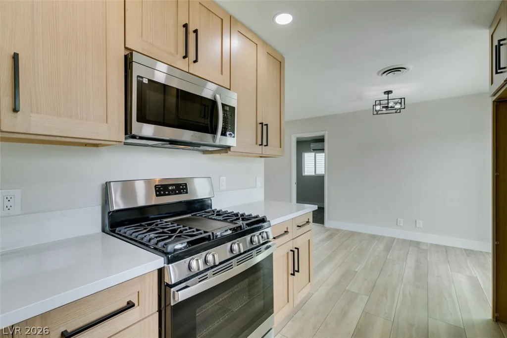 4036 Maple Hill, Las Vegas, NV 89115