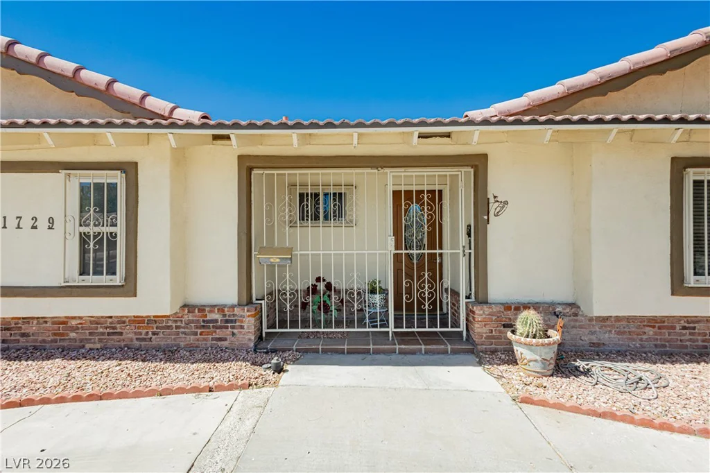1729 Griffith, Las Vegas, NV 89104