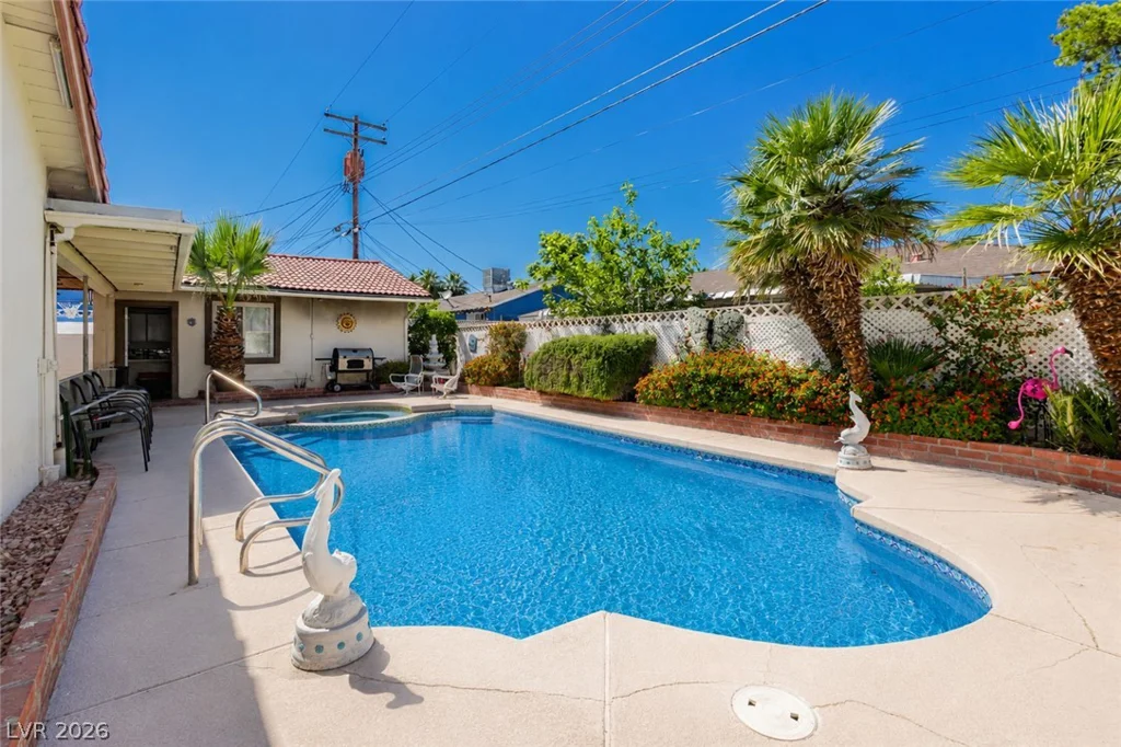 1729 Griffith, Las Vegas, NV 89104