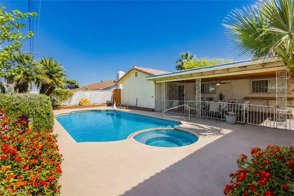1729 Griffith, Las Vegas, NV 89104