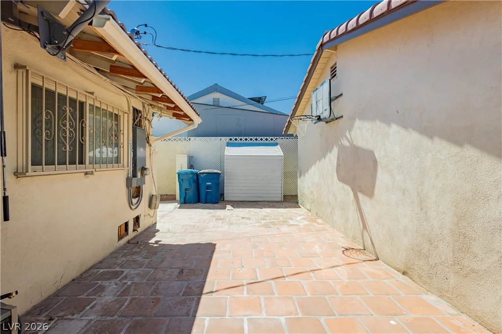 1729 Griffith, Las Vegas, NV 89104