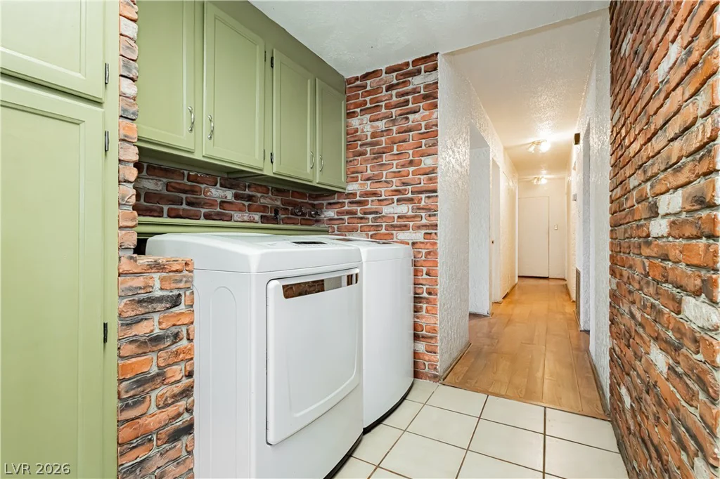 1729 Griffith, Las Vegas, NV 89104