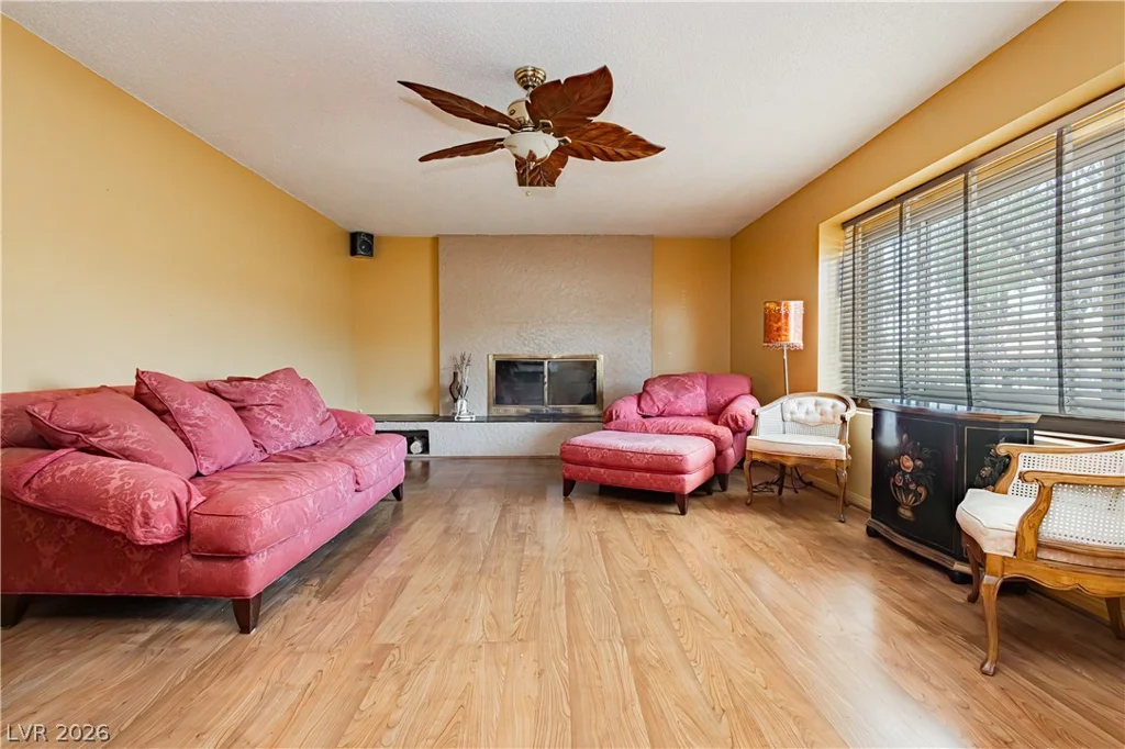 1729 Griffith, Las Vegas, NV 89104