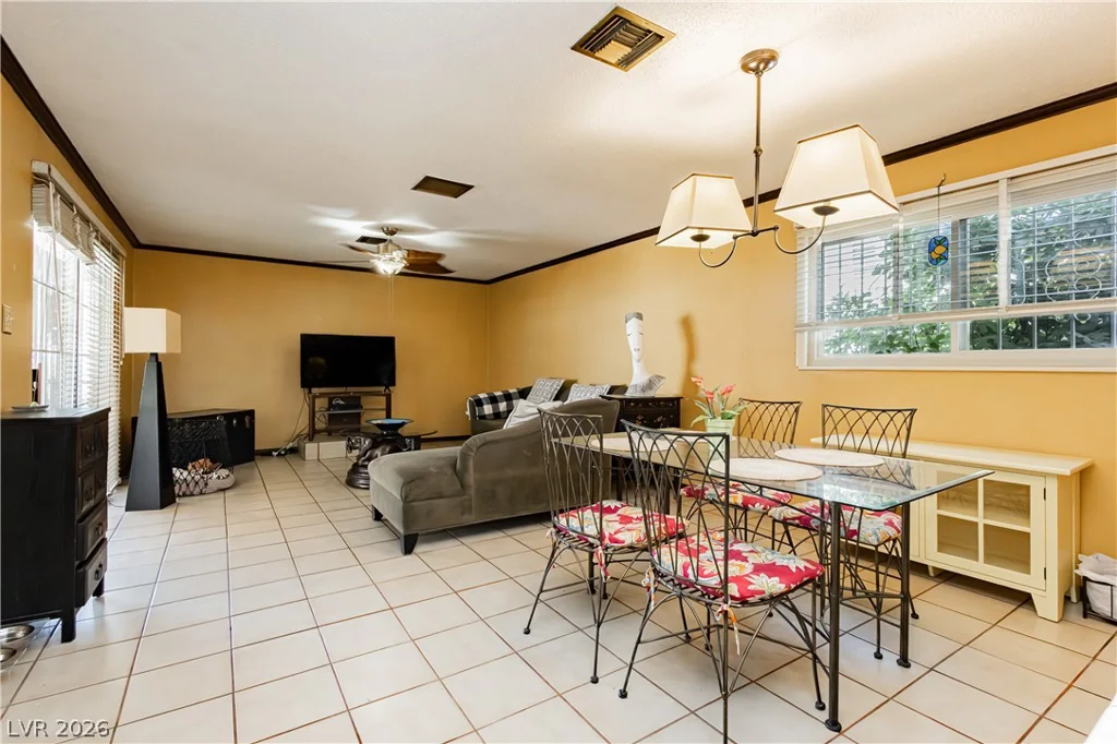 1729 Griffith, Las Vegas, NV 89104
