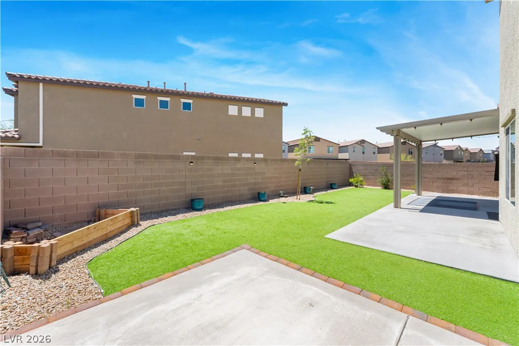 941 Willow Berry, North Las Vegas, NV 89032