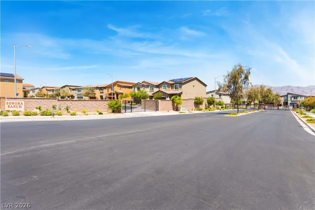 941 Willow Berry, North Las Vegas, NV 89032