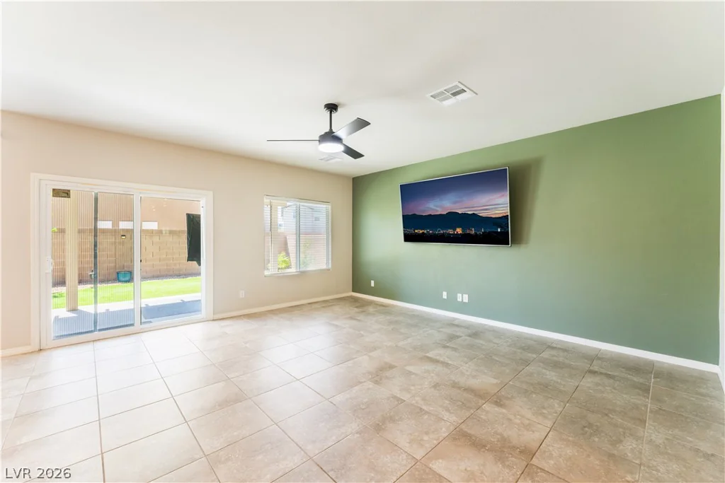 941 Willow Berry, North Las Vegas, NV 89032