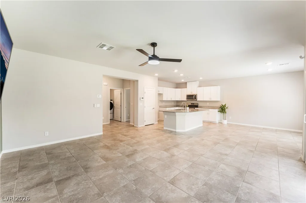 941 Willow Berry, North Las Vegas, NV 89032
