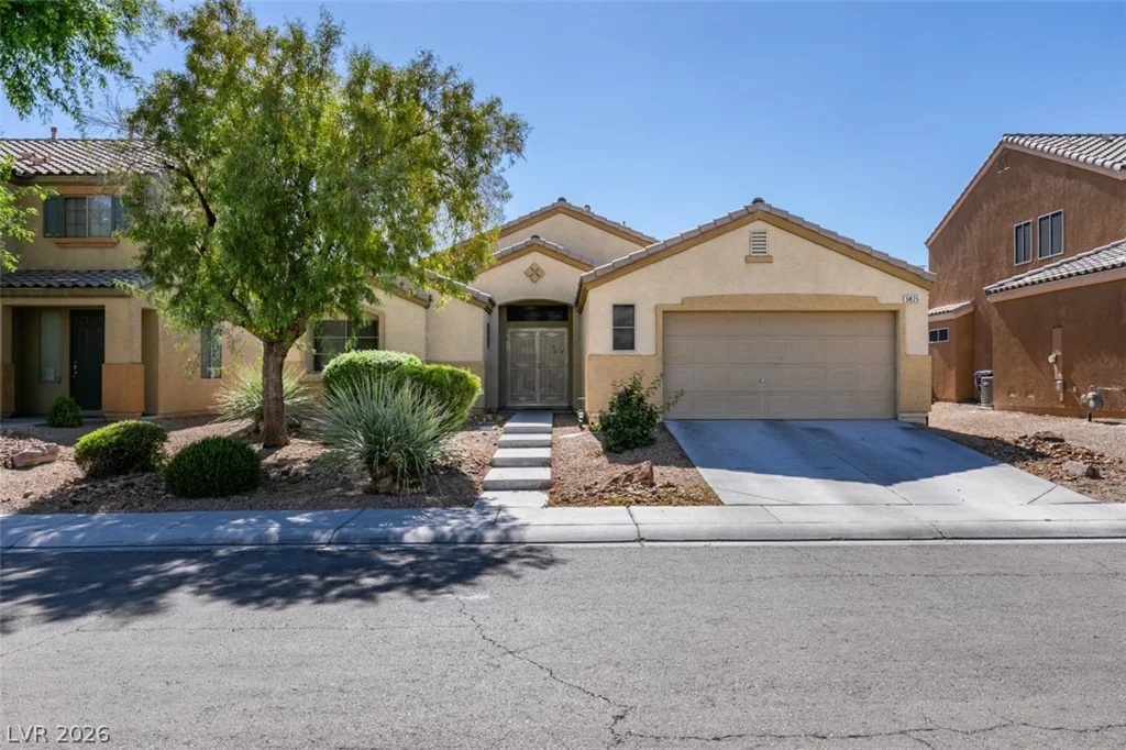 5825 Austin English, North Las Vegas, NV 89081