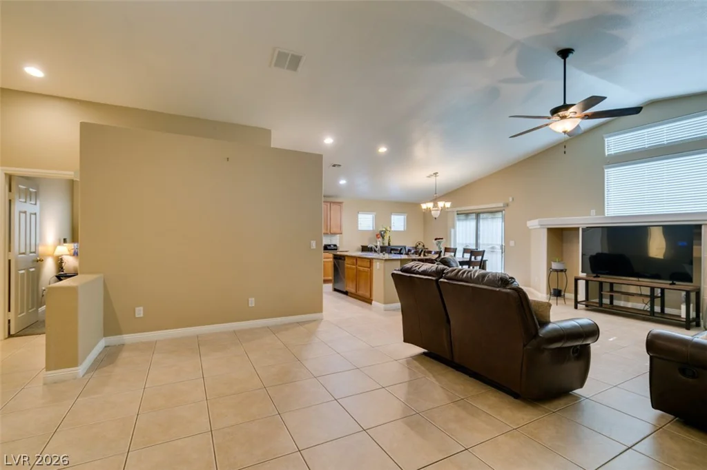 5825 Austin English, North Las Vegas, NV 89081