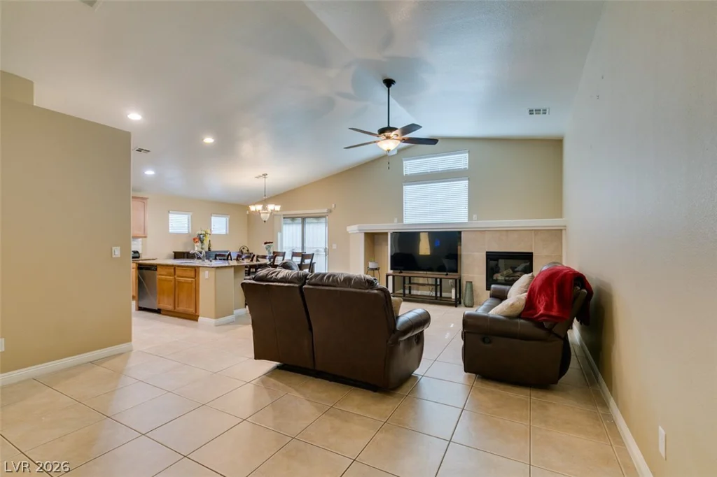 5825 Austin English, North Las Vegas, NV 89081