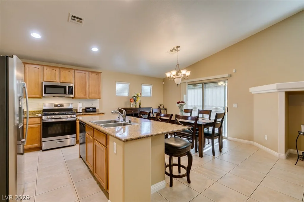 5825 Austin English, North Las Vegas, NV 89081