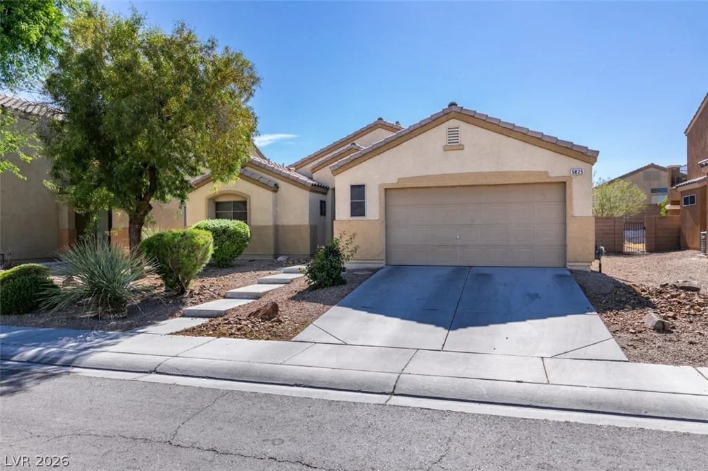 5825 Austin English, North Las Vegas, NV 89081