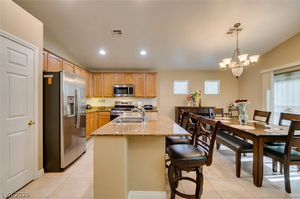 5825 Austin English, North Las Vegas, NV 89081