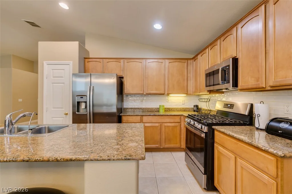 5825 Austin English, North Las Vegas, NV 89081
