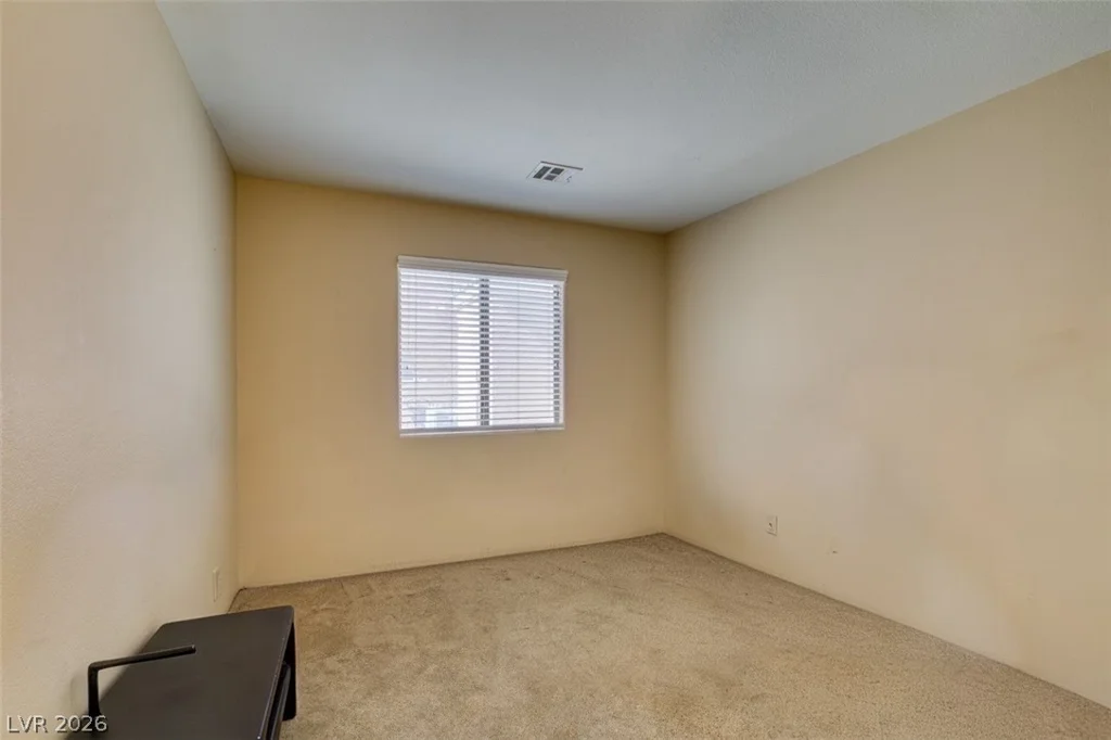 5825 Austin English, North Las Vegas, NV 89081