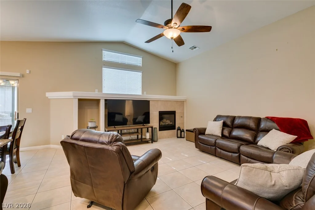 5825 Austin English, North Las Vegas, NV 89081