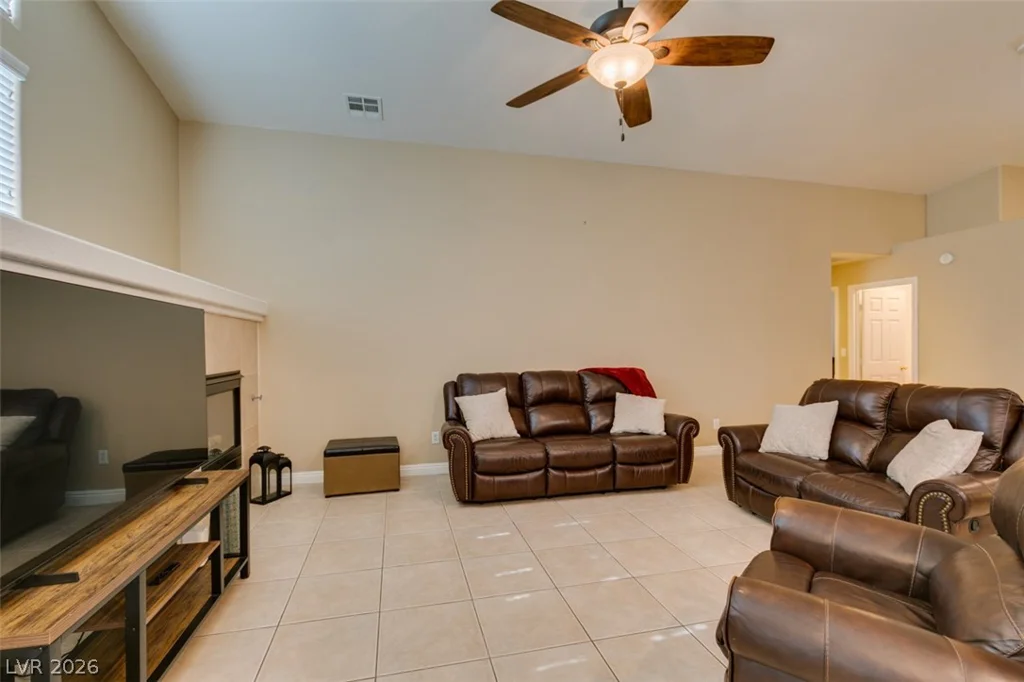 5825 Austin English, North Las Vegas, NV 89081