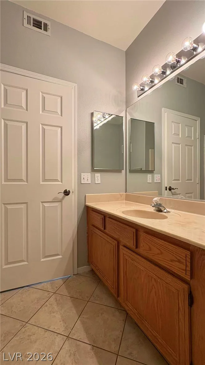 7163 Durango, Las Vegas, NV 89113