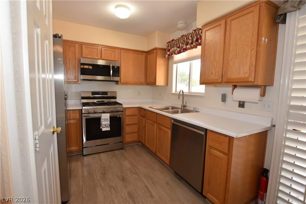 1068 Harpy Eagle, Henderson, NV 89015