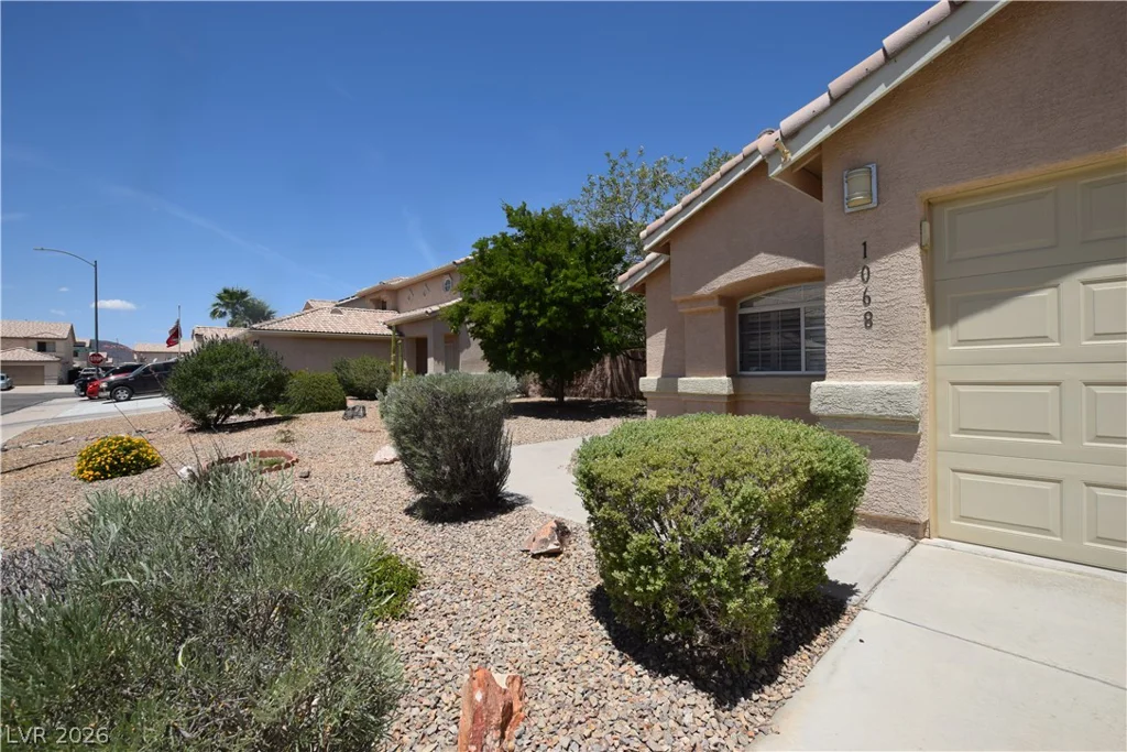 1068 Harpy Eagle, Henderson, NV 89015