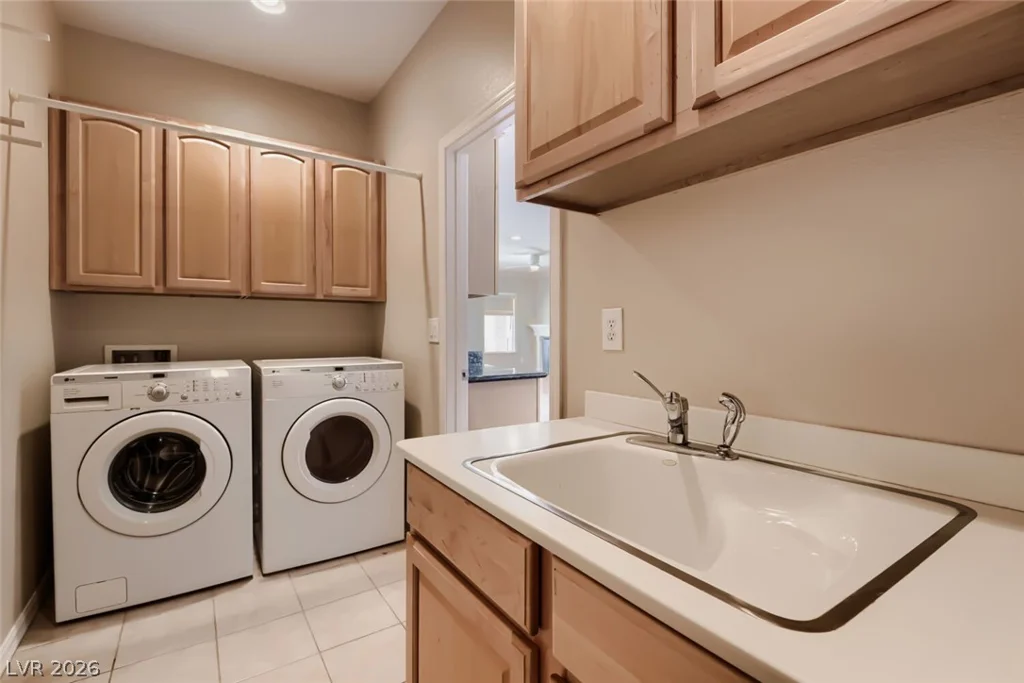 2090 Gunnison, Henderson, NV 89044