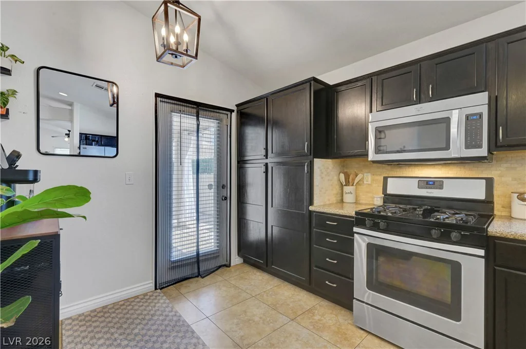 8840 Ackerman, Las Vegas, NV 89143