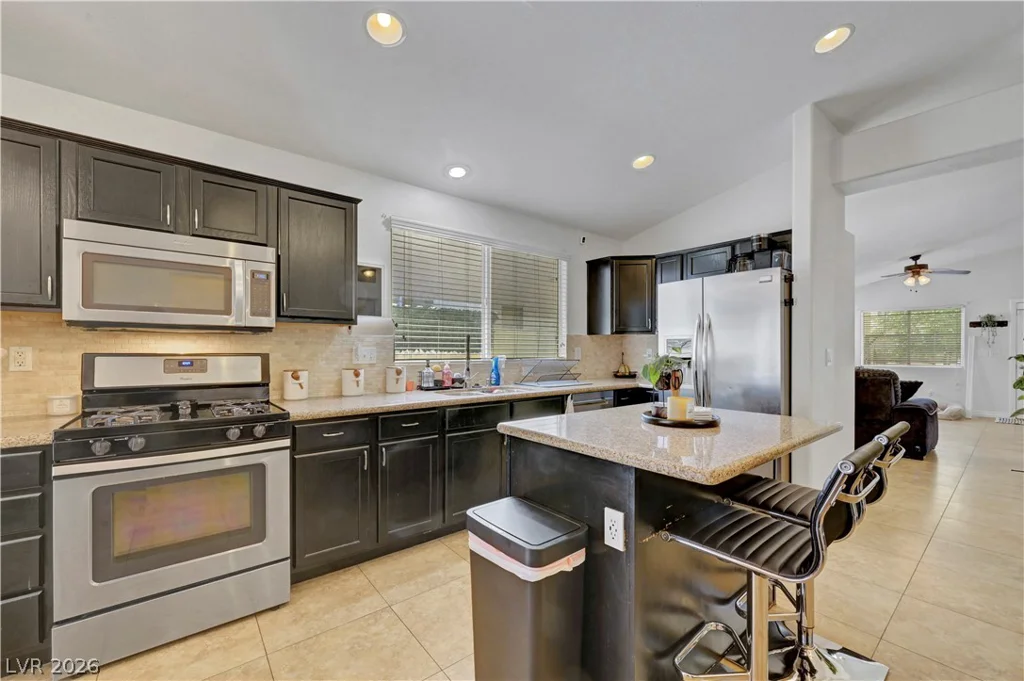8840 Ackerman, Las Vegas, NV 89143