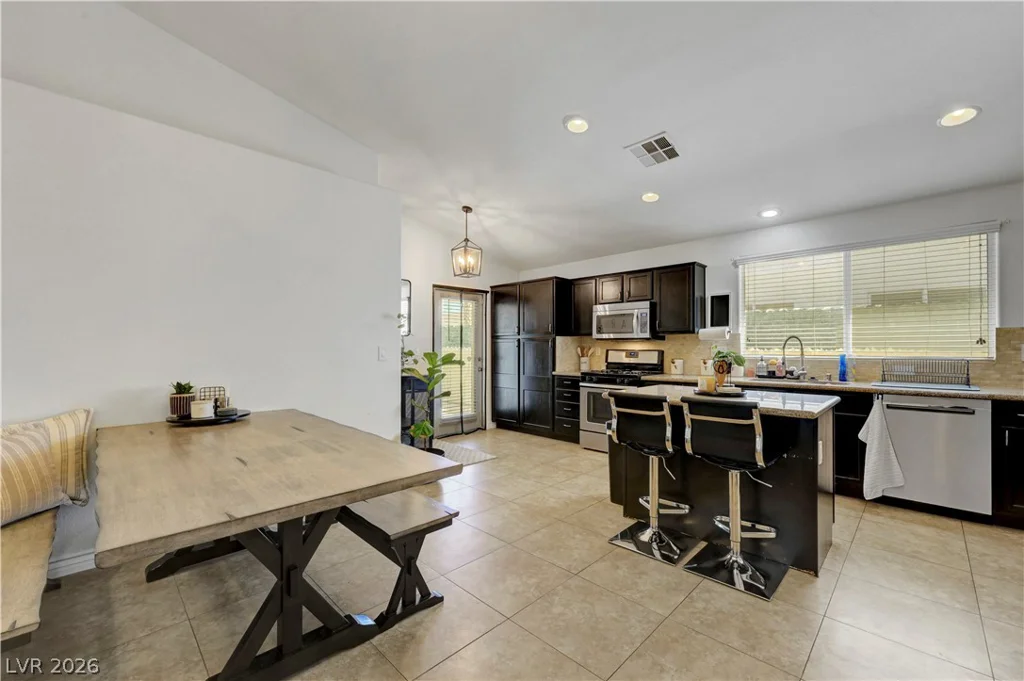 8840 Ackerman, Las Vegas, NV 89143