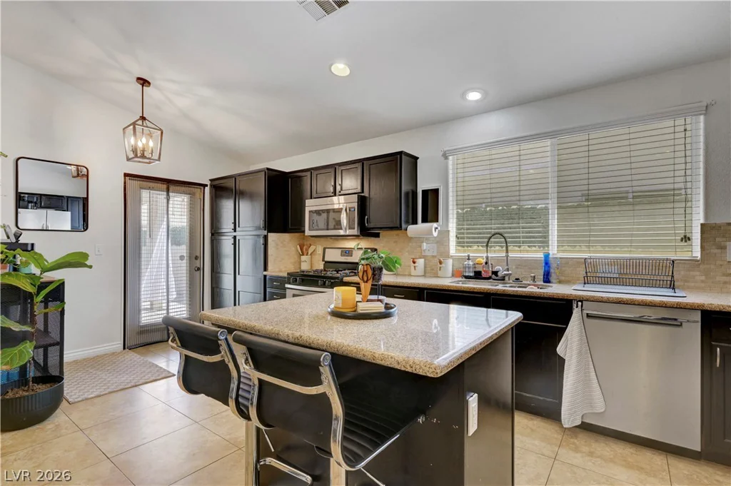 8840 Ackerman, Las Vegas, NV 89143