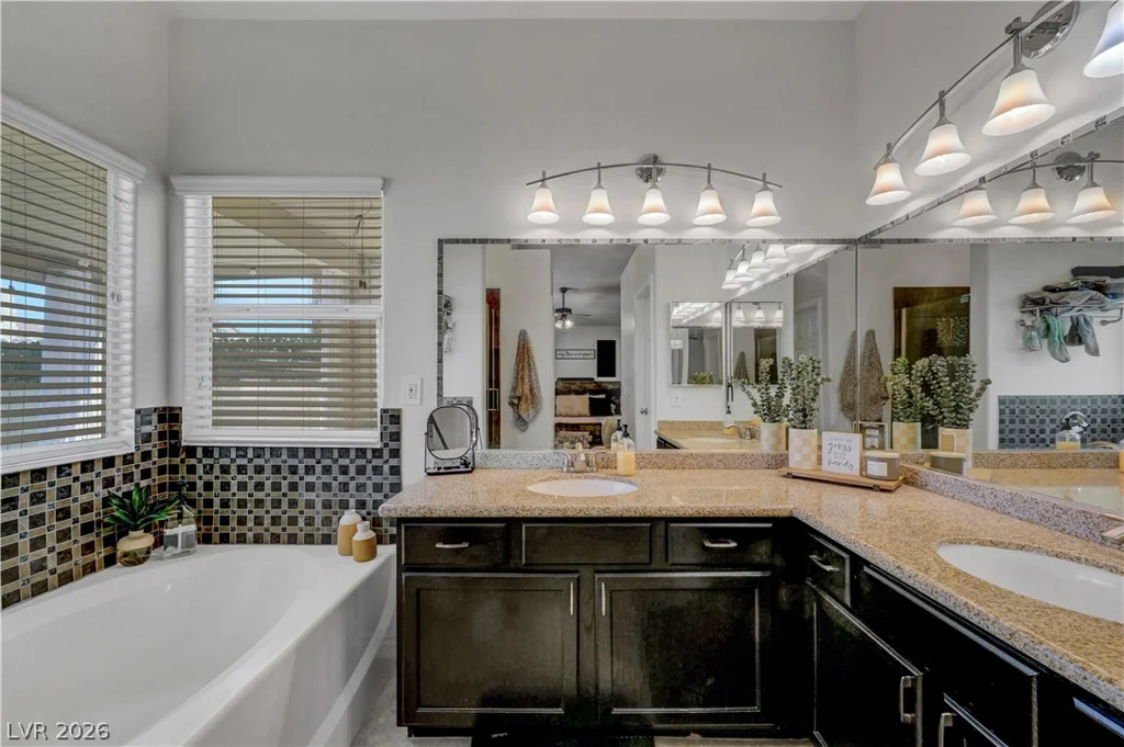 8840 Ackerman, Las Vegas, NV 89143