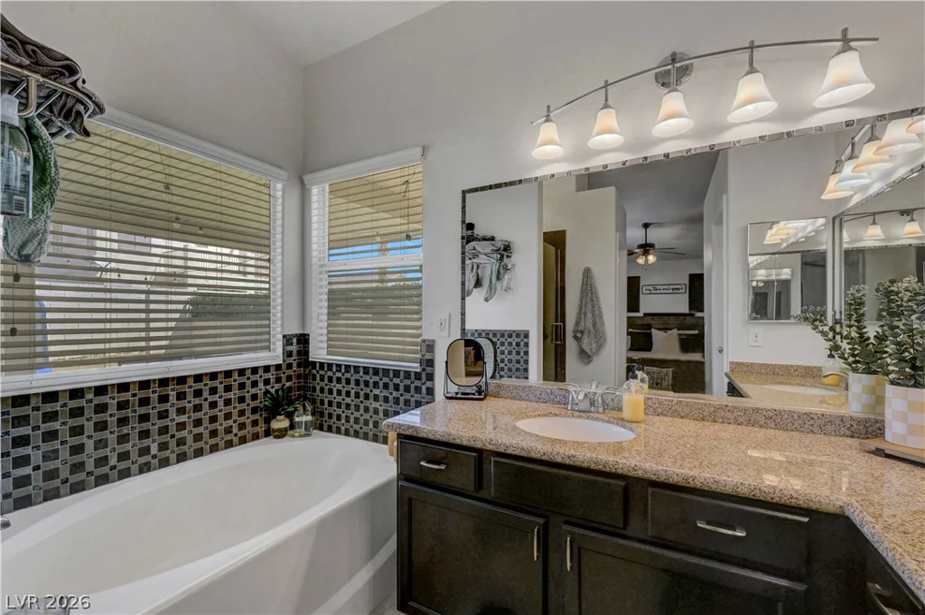 8840 Ackerman, Las Vegas, NV 89143