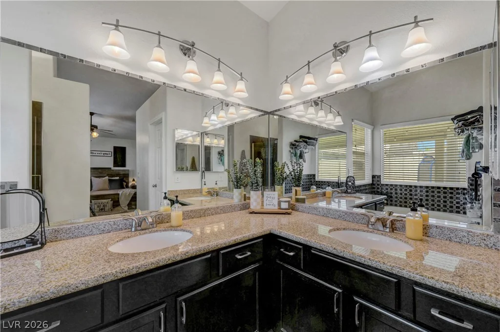 8840 Ackerman, Las Vegas, NV 89143