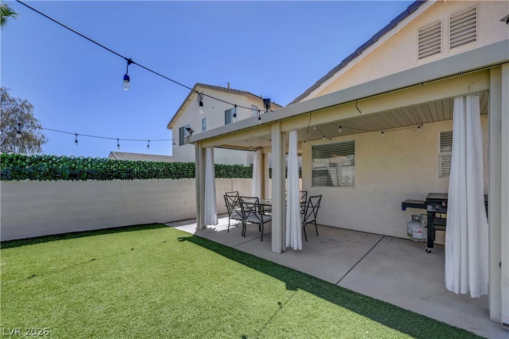 8840 Ackerman, Las Vegas, NV 89143