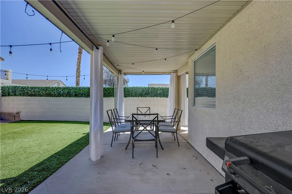 8840 Ackerman, Las Vegas, NV 89143