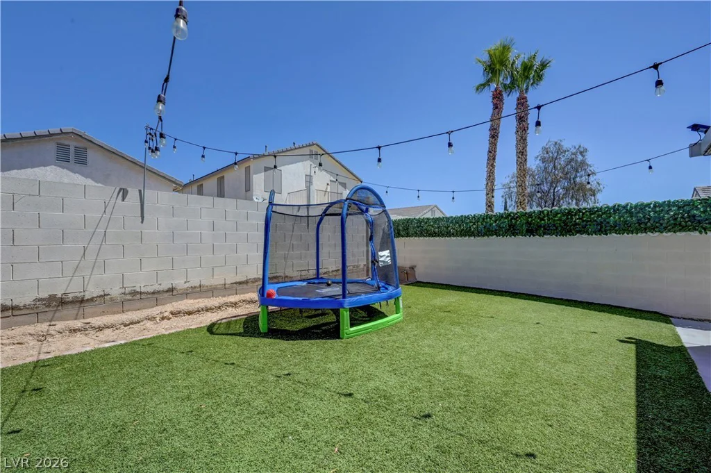 8840 Ackerman, Las Vegas, NV 89143