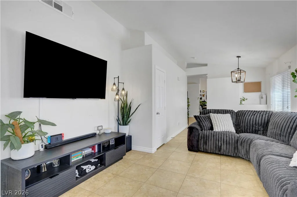 8840 Ackerman, Las Vegas, NV 89143